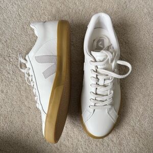Veja Esplar Sneakers